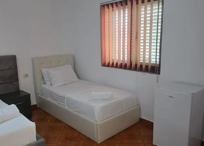 Royals, Mesi Bridge Shkoder