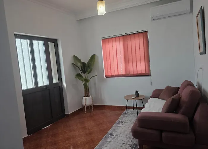 Apartment Royals, Mesi Bridge *