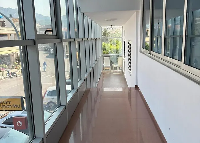 Royals, Mesi Bridge * Shkodër