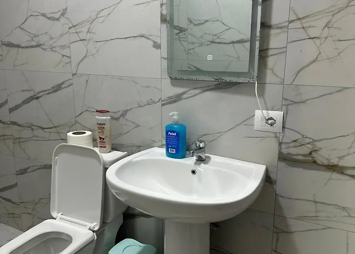 Royals, Mesi Bridge Szkodra