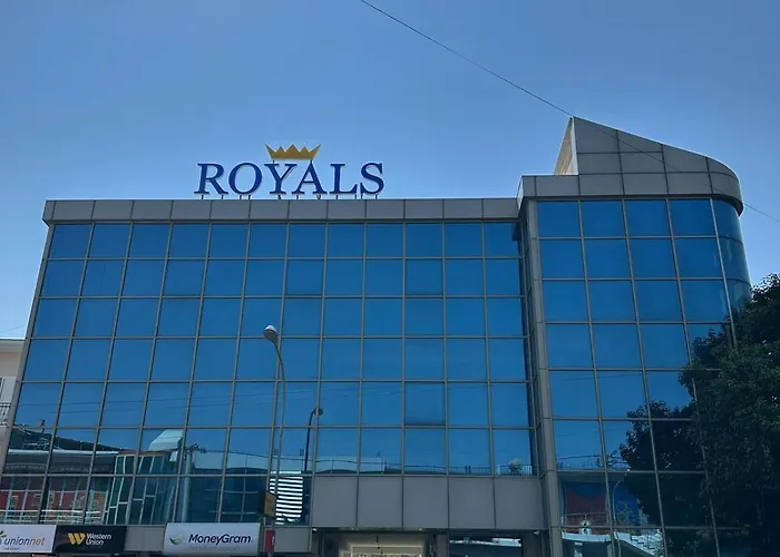 Royals, Mesi Bridge Apartament *